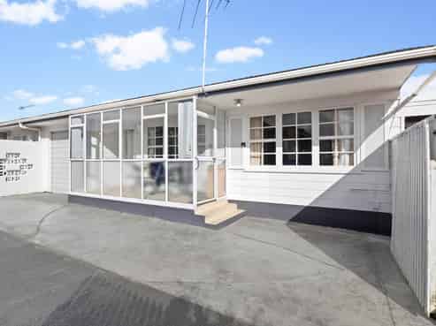 2/257 Shirley Road, Papatoetoe