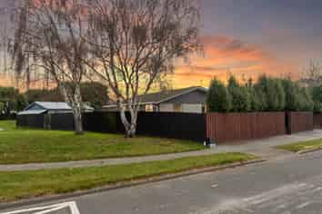 31 Vanguard Drive, Broomfield
