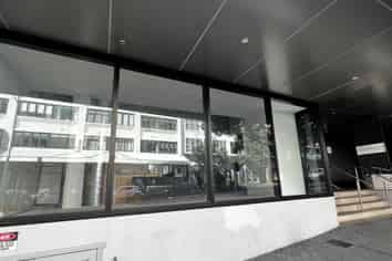 BRAND NEW CBD RETAIL WITH COURTYARD
