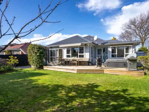 28 Jennifer Street, Bryndwr