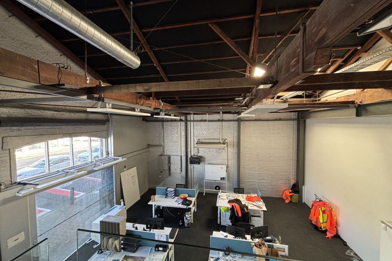 Modern Office Space on Busy Thorndon Quay - Vista 4