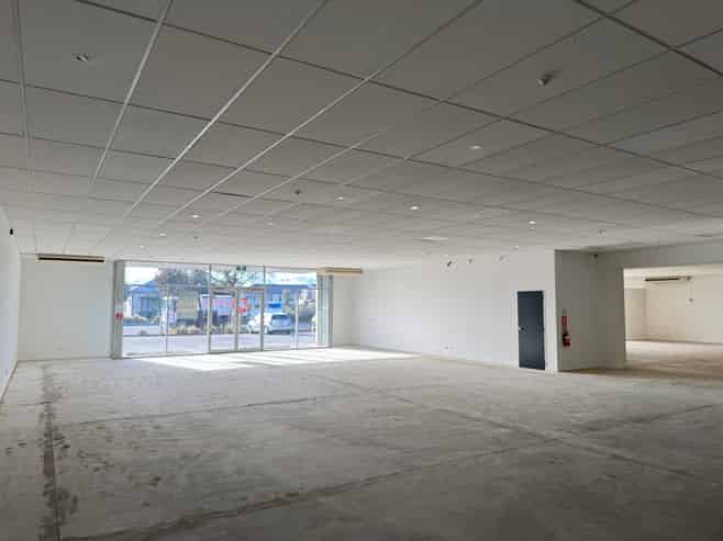 Blenheim Road - High profile office | showroom 