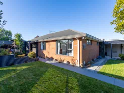 1/9 Short Street, Waltham