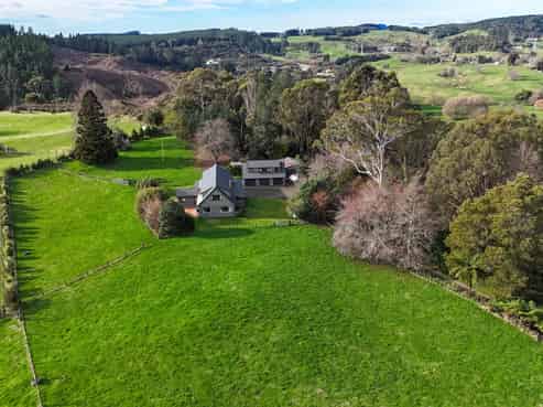 251 State Highway 30, Tikitere