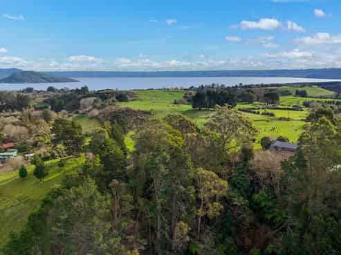 251 State Highway 30, Tikitere
