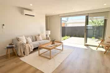 2/6 Strauss Place, SOMERFIELD