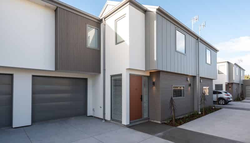 2/6 Strauss Place, SOMERFIELD