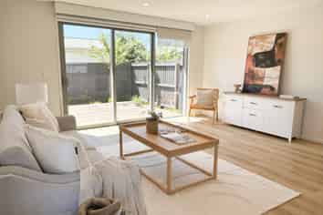 2/6 Strauss Place, SOMERFIELD