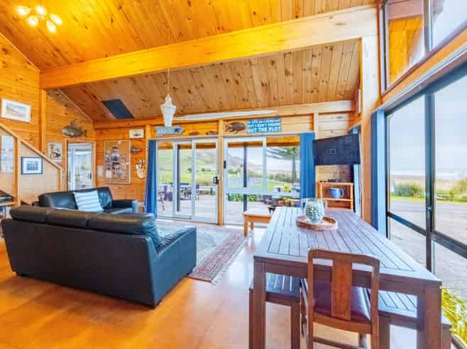 3432 Pourerere Beach Road, Pourerere