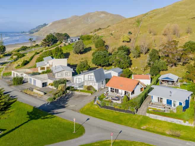 3432 Pourerere Beach Road, Pourerere