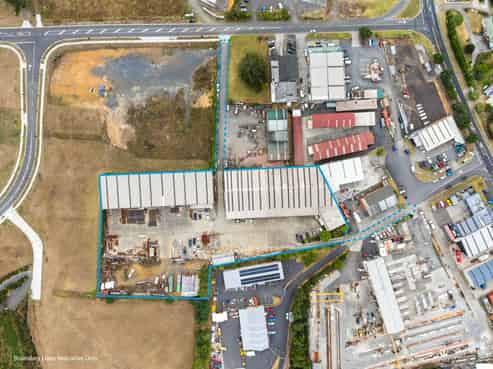 Split Risk Industrial Investment on 1.3ha 