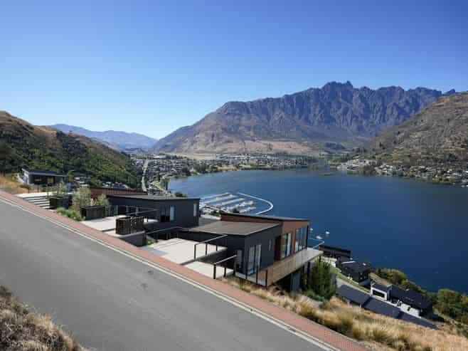 66 Middleton Road, Queenstown