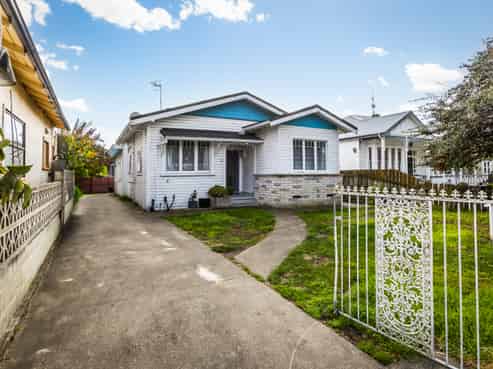 33 Kennedy Road, Napier South