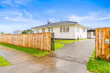 15 Mayflower  Close, Manukau