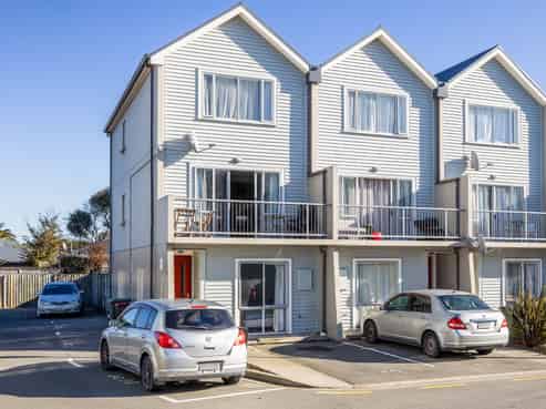 15/31 Poulson Street, Addington
