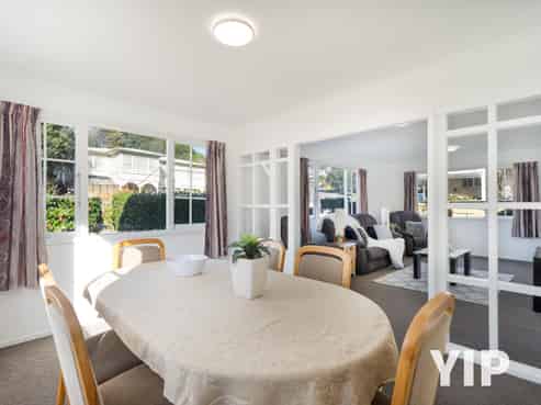 12 Fyvie Avenue, Tawa
