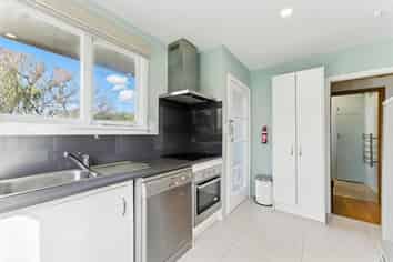 5/240 Springfield Road, Saint Albans