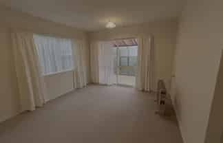 1/2 Angell Street, Johnsonville