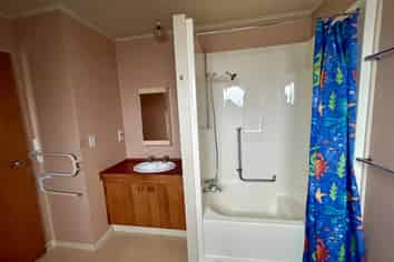 1/2 Angell Street, Johnsonville