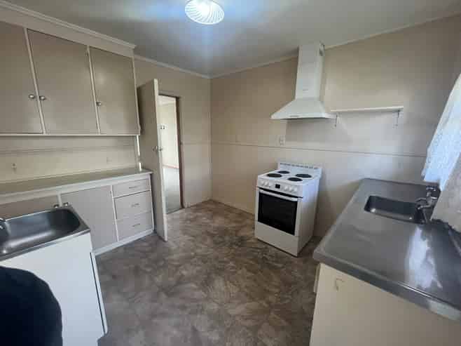 2/44 Cameron Road, Hamilton East
