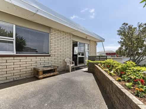 2/194 Powderham Street, New Plymouth Central