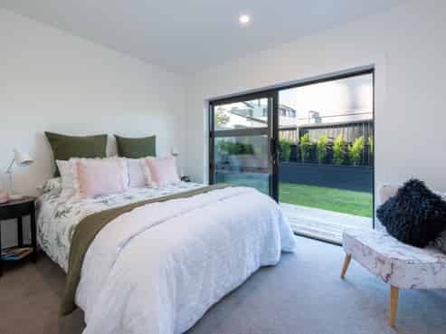 1/8 Clifton Road, Waiake