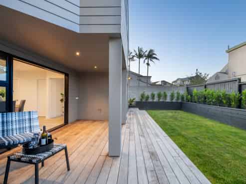 1/8 Clifton Road, Waiake