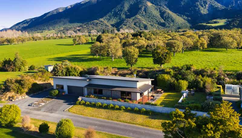 72E Koura Bay Drive, Kaikoura