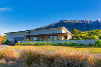 72E Koura Bay Drive, Kaikoura