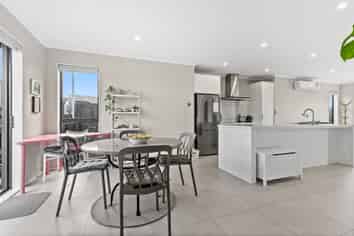 24 Clark Road, Hobsonville