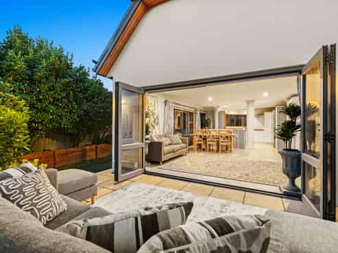 2/105 Penruddock Rise, Westmorland