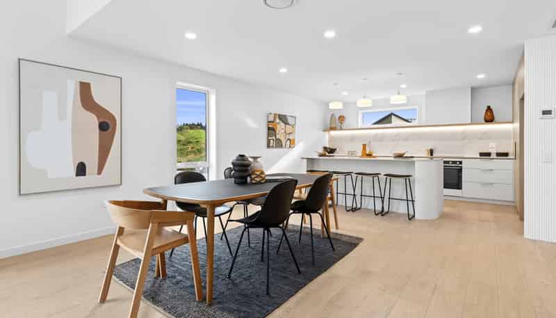 2 Charters Lane, Stoke