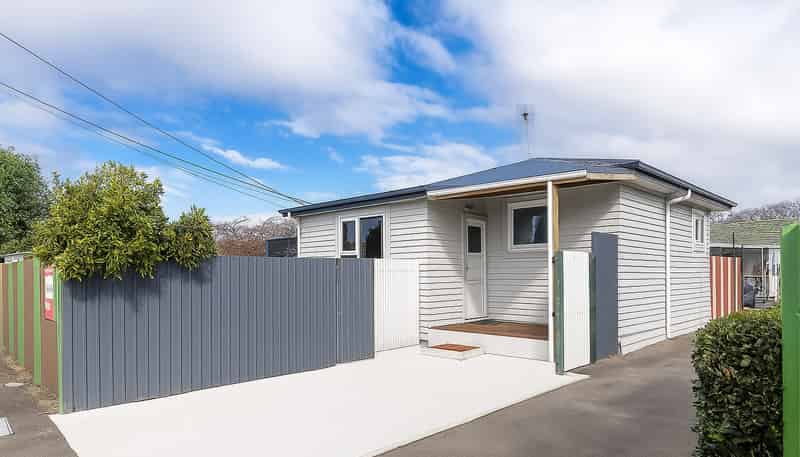 516 Frederick Street, Mahora