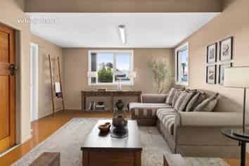 516 Frederick Street, Mahora