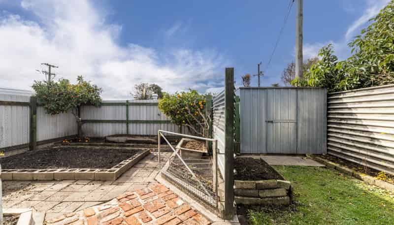 516 Frederick Street, Mahora