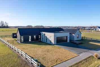 2 Springdale Close, Huntingdon