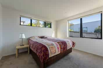 34 Seafarer Cres, Stanmore Bay