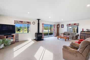 121 McLeods Road, Sefton