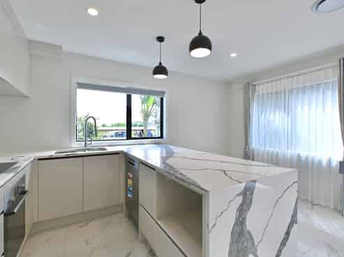13B Sandra Avenue, Otara