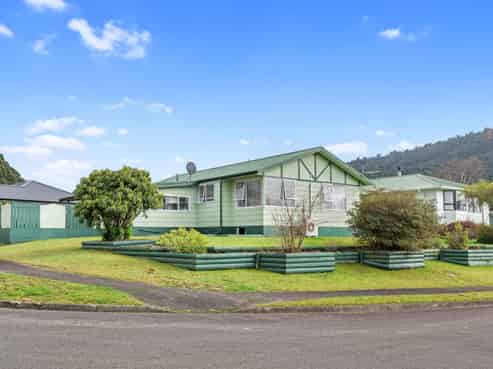 15 Diamond Street, Pukehangi