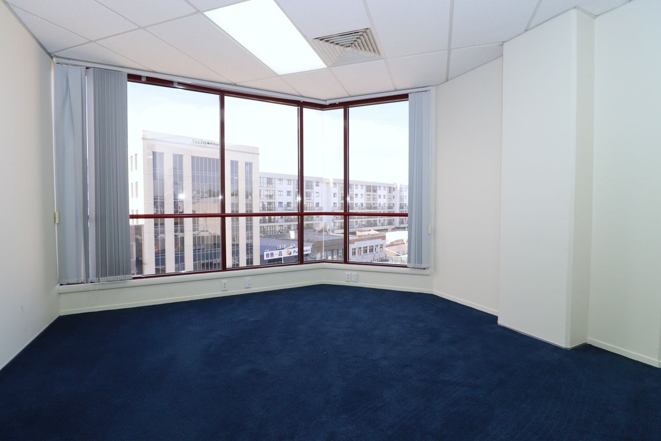 Multiple offices space available on Broadway - Altro