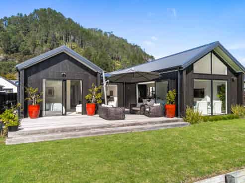 15 Lynette Place, Pauanui