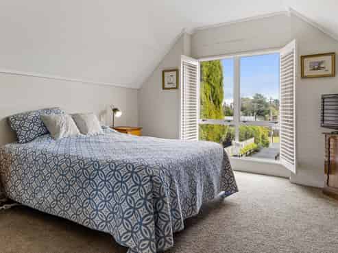12a Gradwell Place, Two Mile Bay