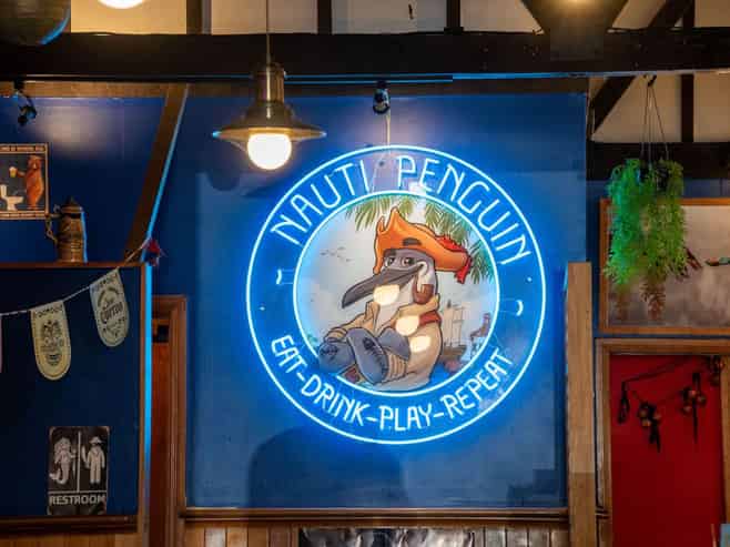 RUSSELL’S NAUTI PENGUIN BAR & RESTAURANT

