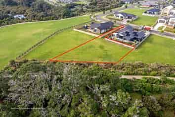 71 Tahuna Minhinnick Drive, Glenbrook