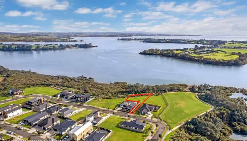 71 Tahuna Minhinnick Drive, Glenbrook