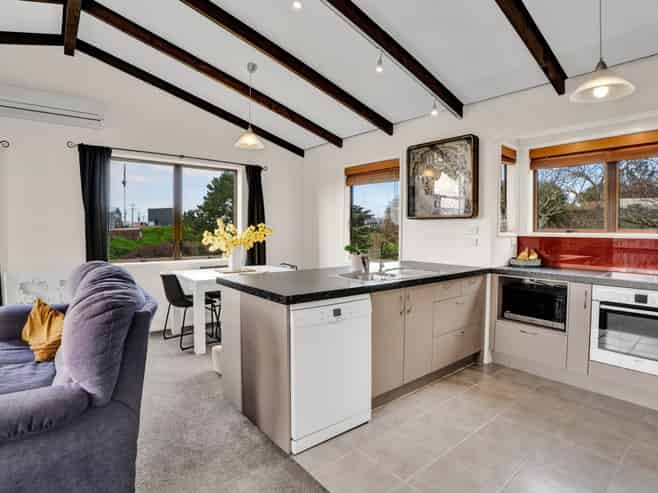 23E + 23F Rata Street, Upper Vogeltown
