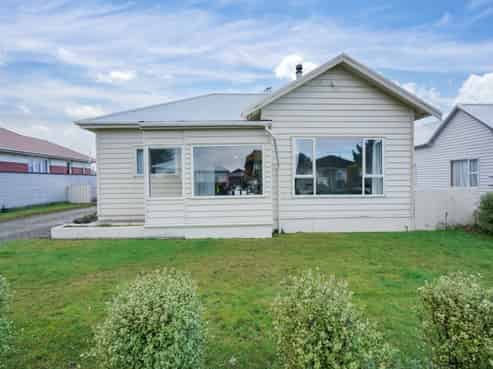 26 Dyson Street, Strathern