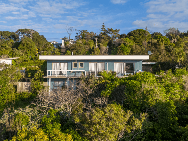 20 Church Bay Road, Oneroa