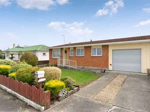 2B Coddington Crescent, Masterton